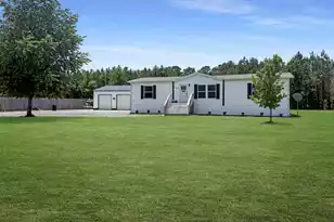 679 Campbell Rd, Ridgeville, SC 29472 - Photo 1