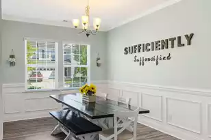 490 Whispering Breeze Ln, Summerville, SC 29486 - Photo 5