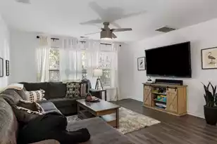 1207 Vistiana Dr, North Charleston, SC 29420 - Photo 9
