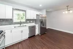 8330 Longridge Rd, North Charleston, SC 29418 - Photo 13