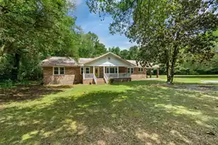 1147 Walter Rd, Bonneau, SC 29431 - Photo 3