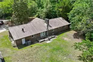 1147 Walter Rd, Bonneau, SC 29431 - Photo 9