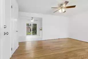 2754 Clover St, Charleston, SC 29414 - Photo 3