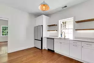 128 Logan St, Charleston, SC 29401 - Photo 7