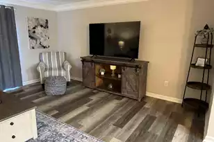 803 Andrea Ln, Hanahan, SC 29410 - Photo 3