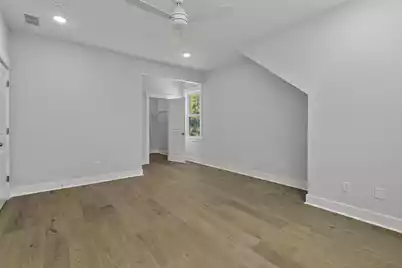 19 Broadway Street, Mount Pleasant, SC 29464 - Photo 25