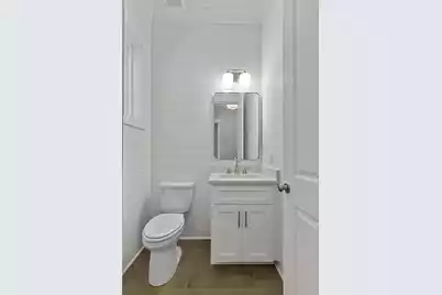 19 Broadway Street, Mount Pleasant, SC 29464 - Photo 9