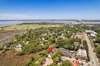19 Broadway Street, Mount Pleasant, SC 29464 - Photo 5