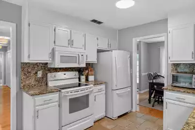 1605 Cullowhee Circle, Mount Pleasant, SC 29464 - Photo 7