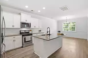 100 Windmere Dr, Summerville, SC 29483 - Photo 7