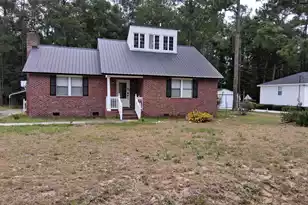 367 Emerald St, Walterboro, SC 29488 - Photo 1