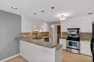104 Laurens Ct, Summerville, SC 29485 - Photo 7