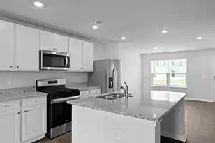 892 Long Blf Rd, Summerville, SC 29486 - Photo 9