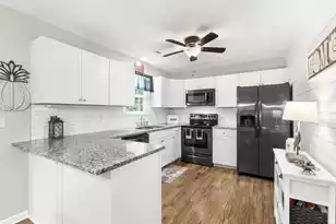 210 Bamert St, Summerville, SC 29483 - Photo 3