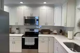 10 William St, Mount Pleasant, SC 29464 - Photo 17