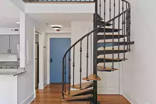 377 King St #201, Charleston, SC 29401 - Photo 13