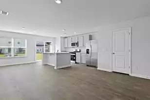 838 Long Blf Rd, Summerville, SC 29486 - Photo 3