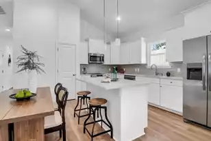 2025 Riverview Ave, North Charleston, SC 29405 - Photo 9