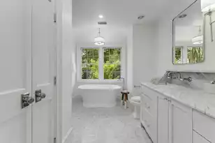 2315 Mt Pleasant St, Charleston, SC 29403 - Photo 23