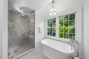 2315 Mt Pleasant St, Charleston, SC 29403 - Photo 25