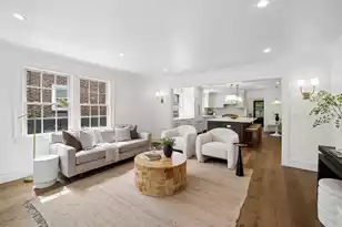 2315 Mt Pleasant St, Charleston, SC 29403 - Photo 7