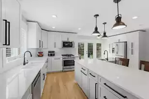 689 Ayers Dr, Charleston, SC 29412 - Photo 17