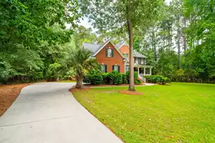 2216 Black Oak Ct, Mount Pleasant, SC 29466 - Photo 3