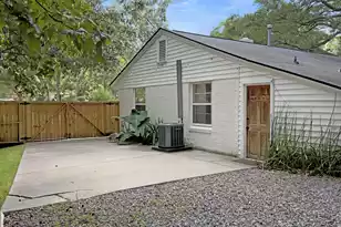 1524 Shandon St, Charleston, SC 29412 - Photo 29