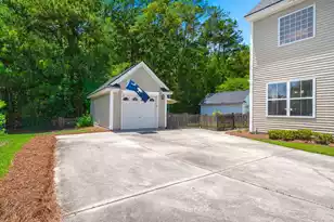 1885 Hubbell Dr, Mount Pleasant, SC 29466 - Photo 31
