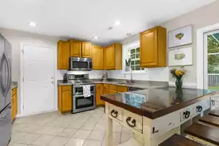3375 Crowell Ln, Mount Pleasant, SC 29466 - Photo 13