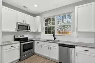 215 Evesham Dr, Summerville, SC 29485 - Photo 15