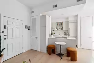 55 Ashley Ave, Charleston, SC 29401 - Photo 9