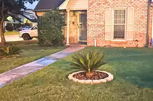 5557 Evelyn Dr, North Charleston, SC 29418 - Photo 1