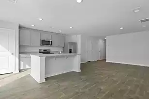 911 Long Blf Rd, Summerville, SC 29486 - Photo 5