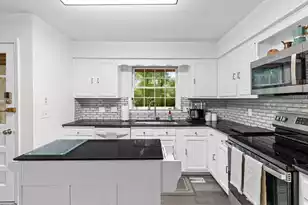 111 Seven Oaks Ln, Summerville, SC 29485 - Photo 21
