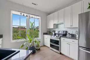 280 Seven Farms Drive #302, Charleston, SC 29492 - Photo 3