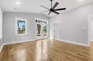 754 Beauregard St, Charleston, SC 29412 - Photo 23