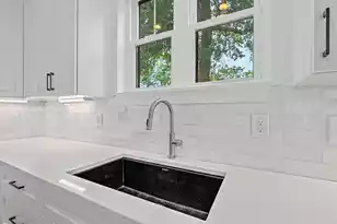 921 Main St, Charleston, SC 29407 - Photo 15