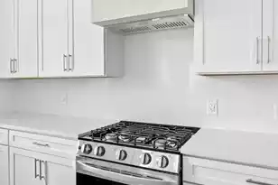 2 Henrietta St, Charleston, SC 29403 - Photo 11