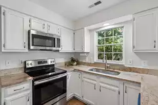 2060 Presidio Dr, Mount Pleasant, SC 29466 - Photo 13