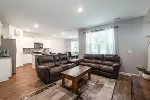 644 Silver Spruce St, Summerville, SC 29486 - Photo 5
