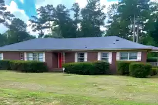 213 Maner Dr, Allendale, SC 29810 - Photo 1