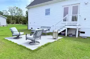 109 Dotson St, Harleyville, SC 29448 - Photo 3