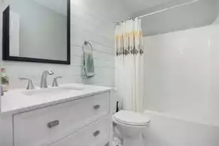 1264 Center Lake Dr, Mount Pleasant, SC 29464 - Photo 17