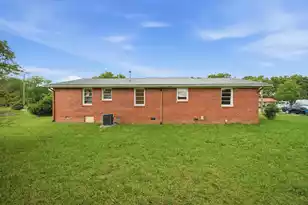 1828 Dellwood Dr, Orangeburg, SC 29115 - Photo 25