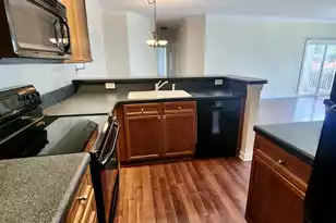 1375 Hopton Cir, Mount Pleasant, SC 29466 - Photo 7
