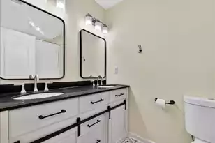 5917 Hagood Ave, Hanahan, SC 29410 - Photo 17