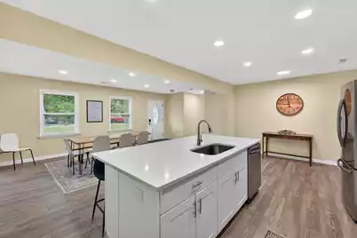 5917 Hagood Avenue, Hanahan, SC 29410 - Photo 5
