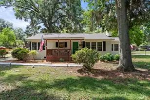 2420 Pine Ct, Beaufort, SC 29902 - Photo 5