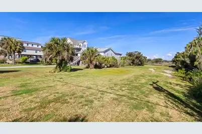 1626 Ashley Avenue E, Folly Beach, SC 29439 - Photo 17